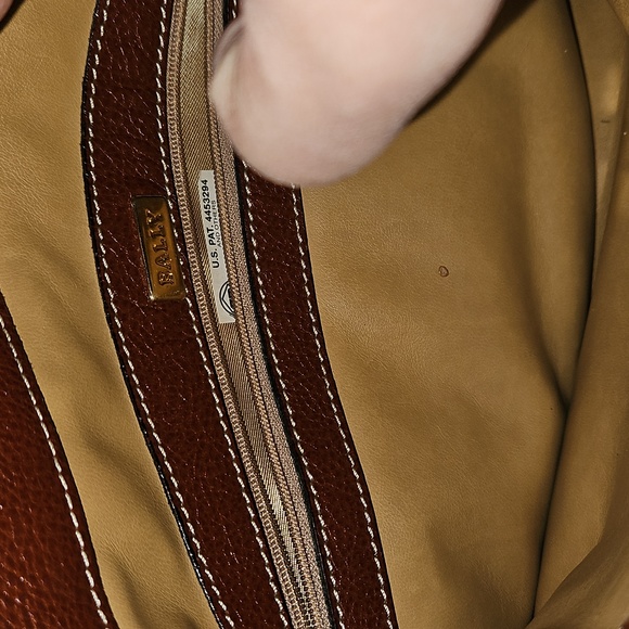 Bally Elegant Brown Woven Leather Handbag & Wallet - Picture 12 of 13